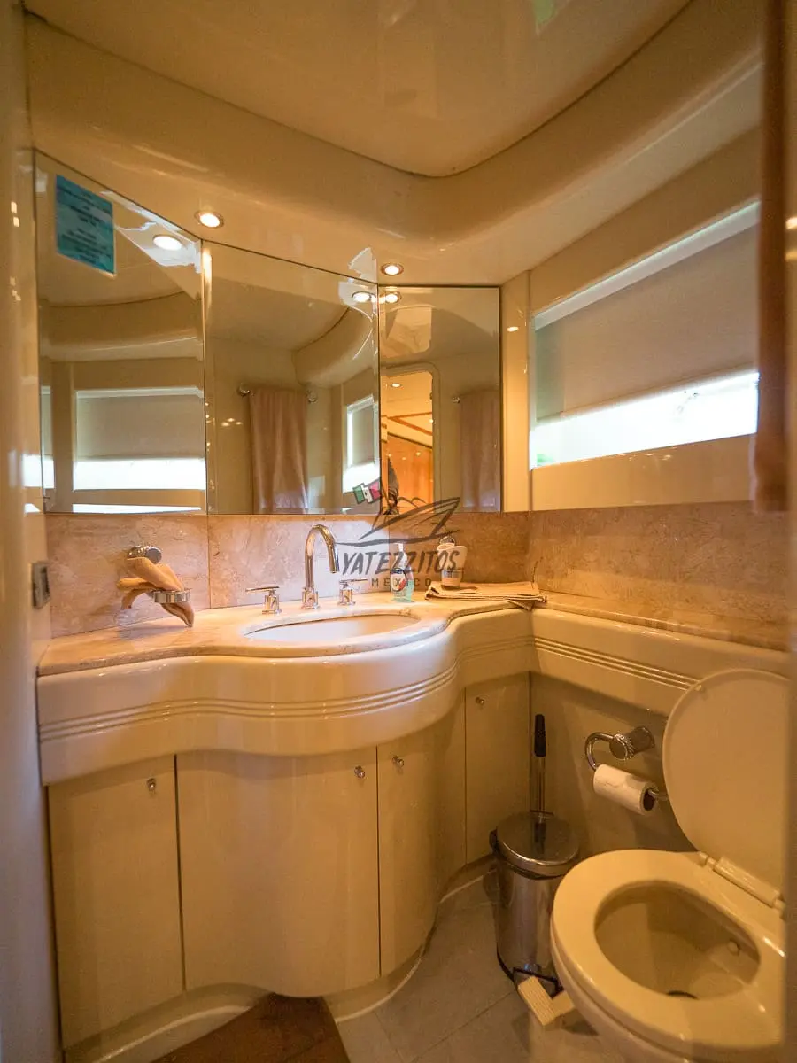 Puerto Vallarta Yacht Charters - Viva La Vie 85" - 08