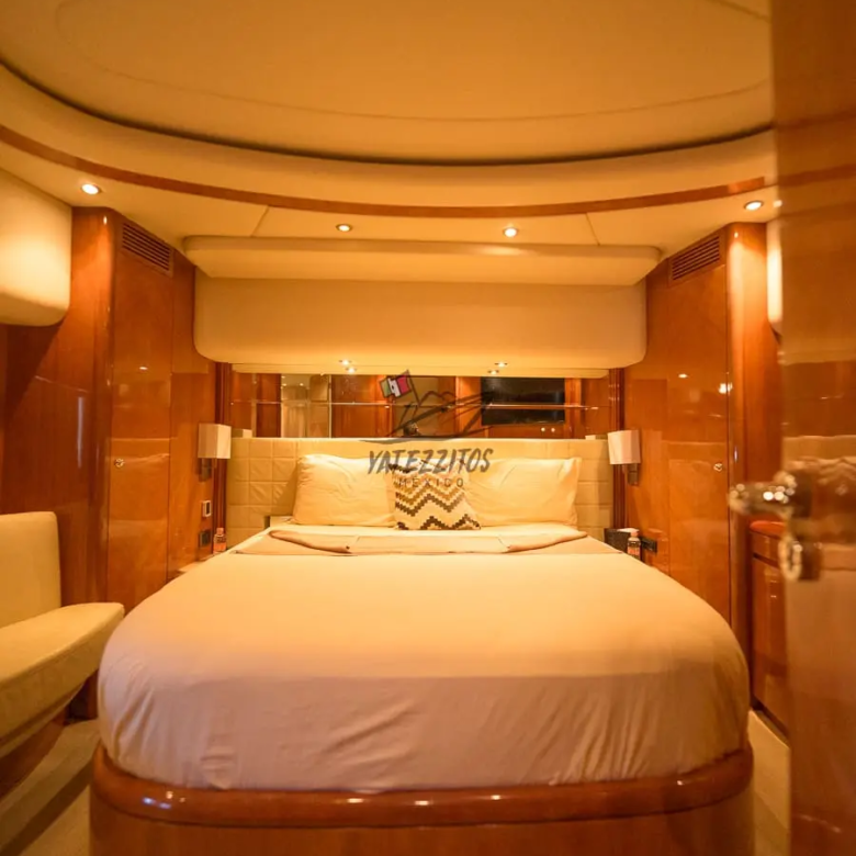 Puerto Vallarta Yacht Charters - Viva La Vie 85" - 11