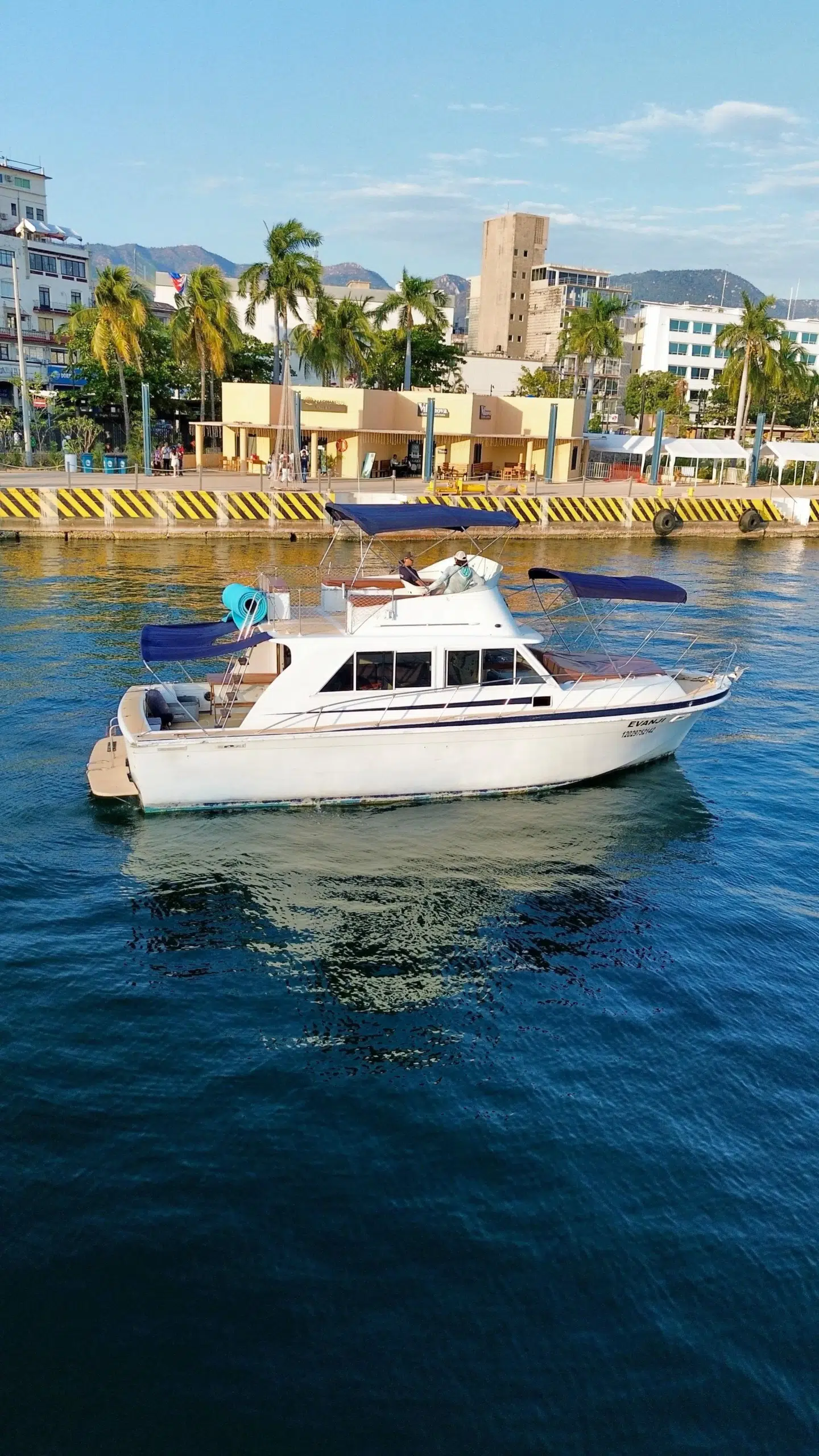 WhatsApp-Image-2025-12-28-at-7.46.22-AM yates en acapulco renta -03