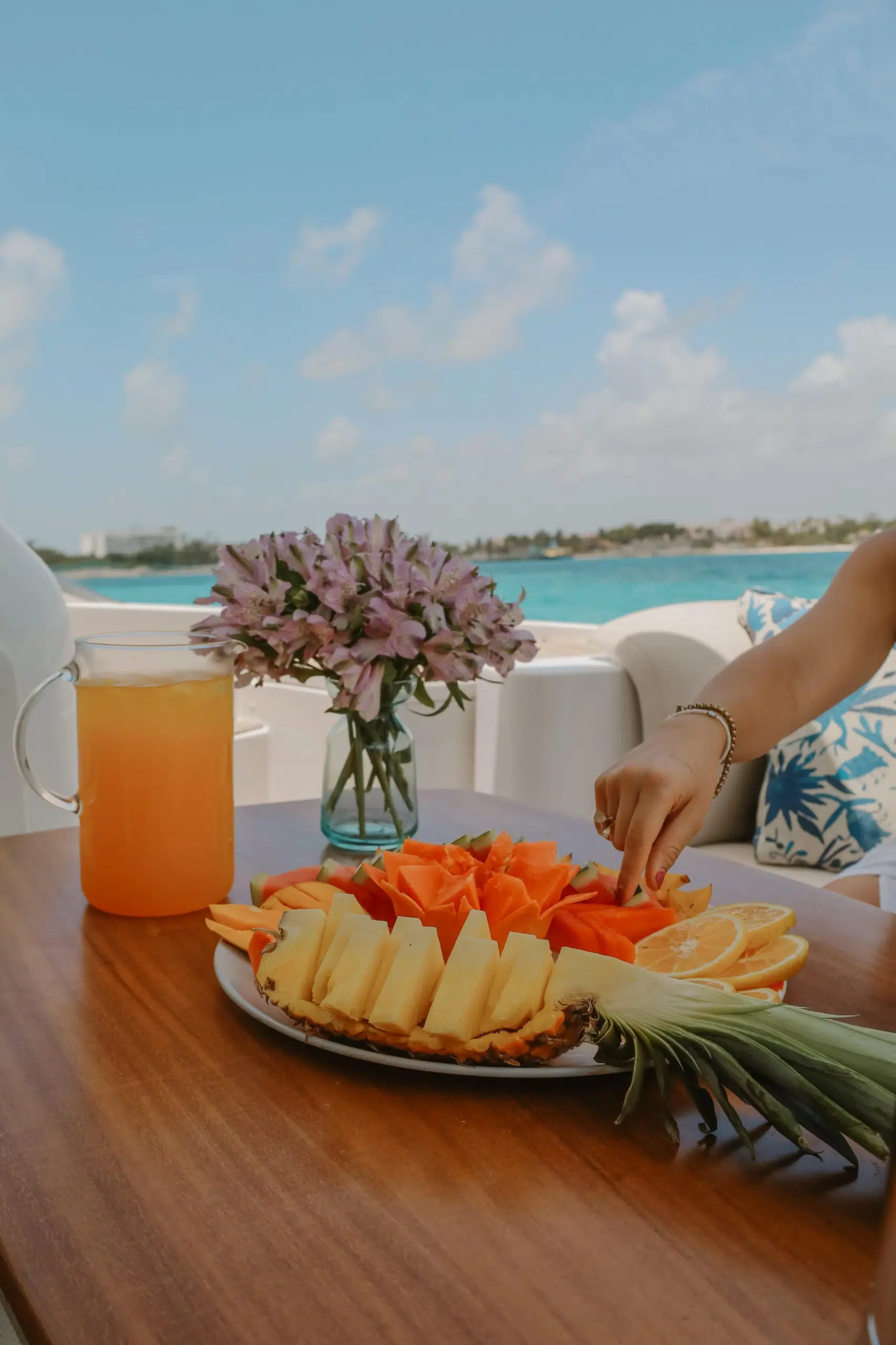 WhatsApp-Image-2026-01-17-at-3.45.51-PM-_5_ renta de yates en cancun precios -07