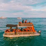 Fotografía de renta de bote para grupos en Cabo San Lucas a bordo de Bote para Grupos en Cabo San Lucas: Emma Pantoon Double Deck - Vista 1