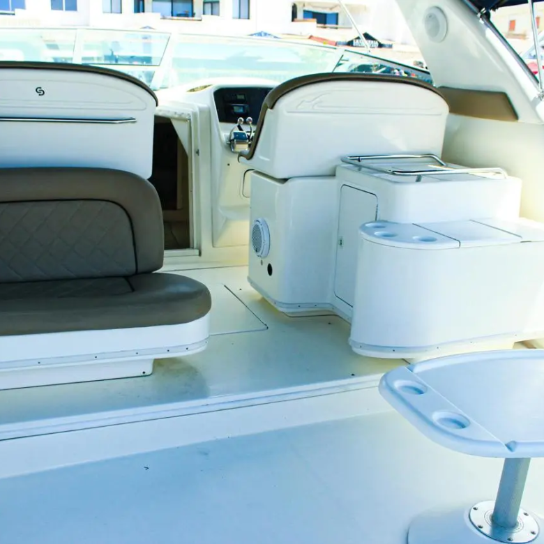 Fotografía de renta de yate barato en Los Cabos a bordo de Renta de Yate Barato en Los Cabos - Vista 5