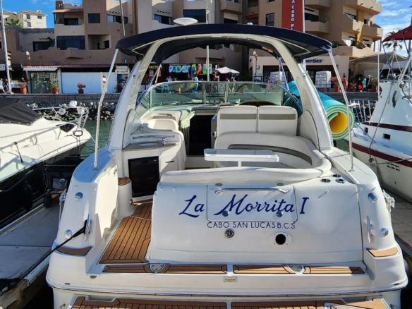 Fotografía de yate pequeño en Cabo San Lucas a bordo de Yate Pequeño en Cabo San Lucas: Renta Privada con La Morrita - Vista 3