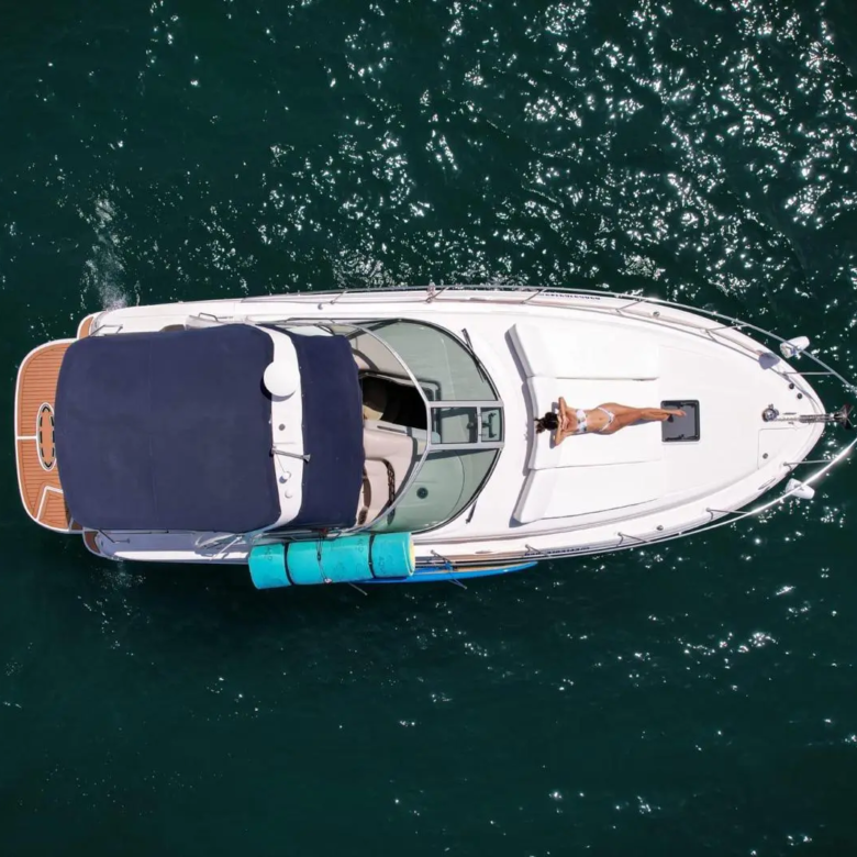 Fotografía de yate pequeño en Cabo San Lucas a bordo de Yate Pequeño en Cabo San Lucas: Renta Privada con La Morrita - Vista 5