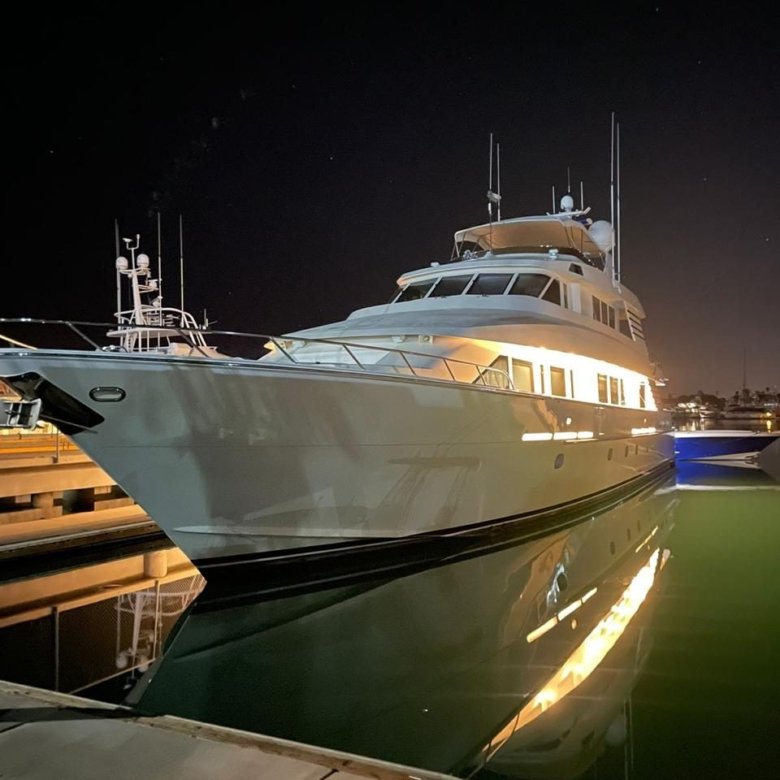 renta de yate de lujo en puerto vallarta -03